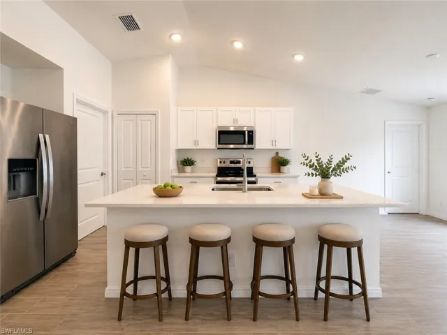 2925 Ne 6th Ave, Cape Coral, Florida 33909