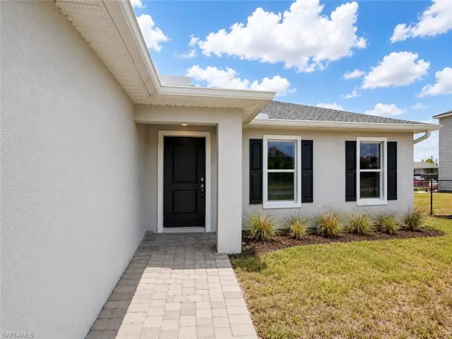 2925 Ne 6th Ave, Cape Coral, Florida 33909