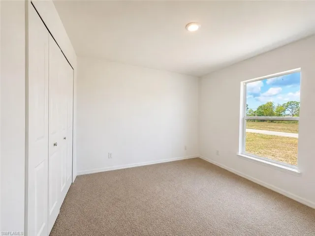 2925 Ne 6th Ave, Cape Coral, Florida 33909