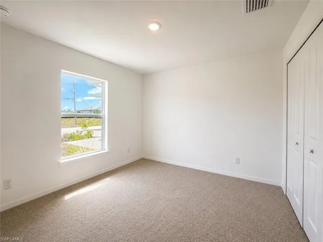 2925 Ne 6th Ave, Cape Coral, Florida 33909