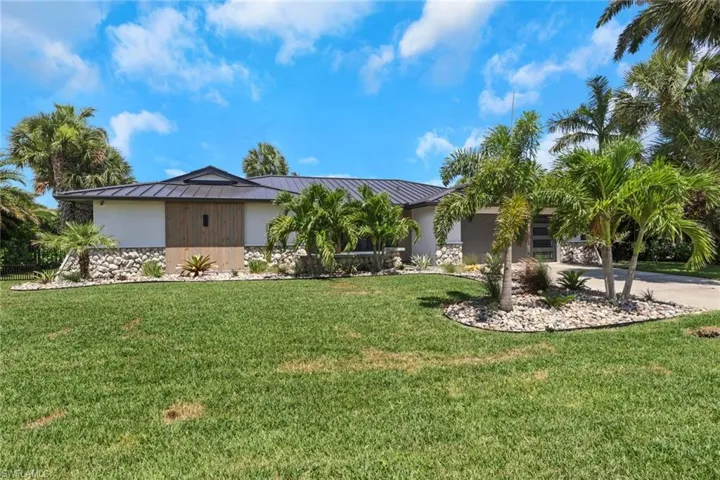 16340 Buccaneer St, Bokeelia, Florida 33922