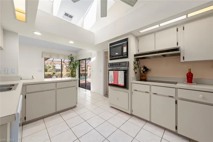 15649 Carberry Ct, Fort Myers, Florida 33912