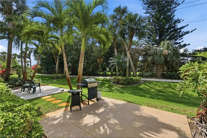4080 Looking Glass Ln 2905, Naples, Florida 34112