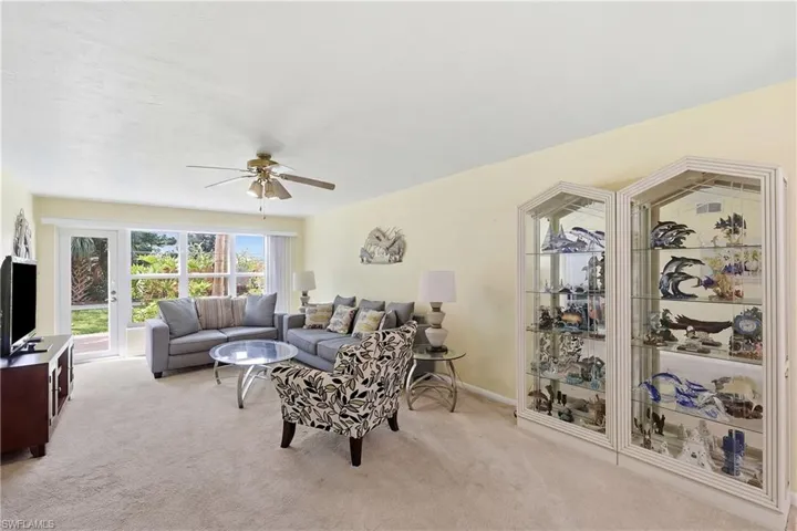 4080 Looking Glass Ln 2905, Naples, Florida 34112