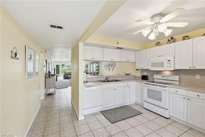 4080 Looking Glass Ln 2905, Naples, Florida 34112