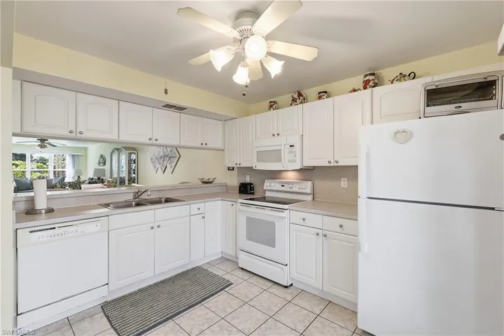 4080 Looking Glass Ln 2905, Naples, Florida 34112