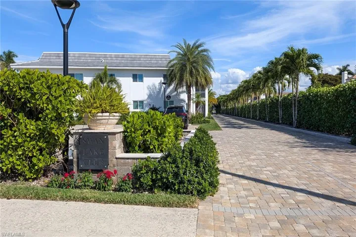4150 Crayton Rd B6, Naples, Florida 34103