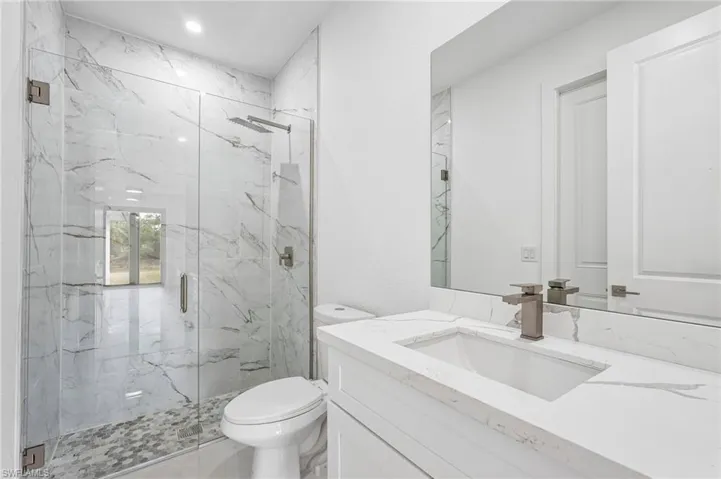 Guest/Pool Bath