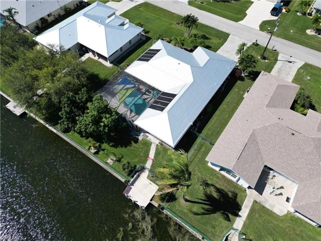 FRESHWATER CANAL POOL HOME