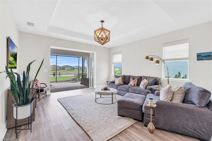 Open, airy floorplan