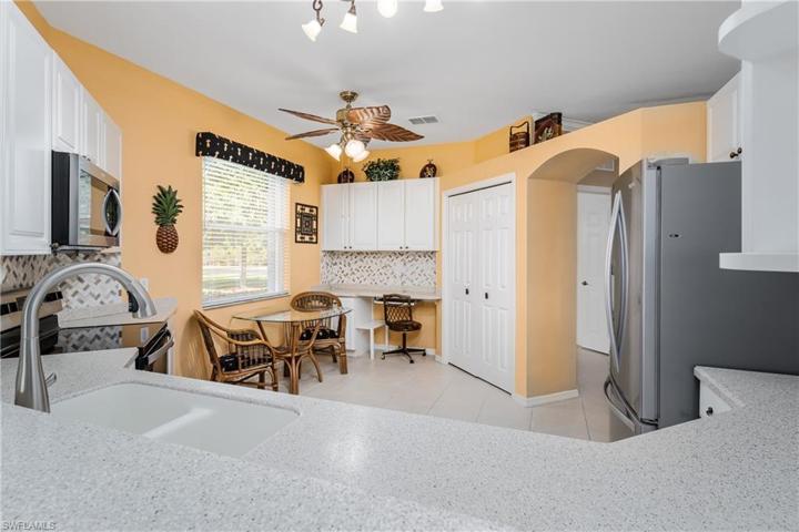 7711  Berkshire Pines  DR, Naples, FL 34104