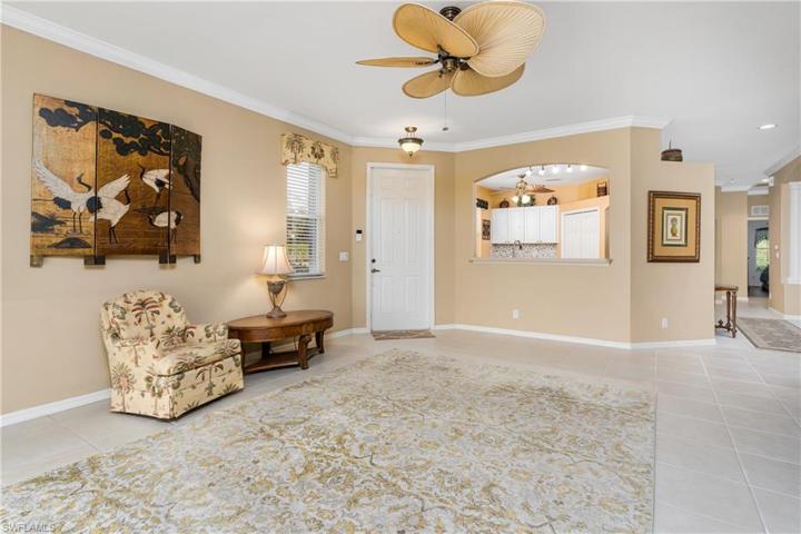 7711  Berkshire Pines  DR, Naples, FL 34104