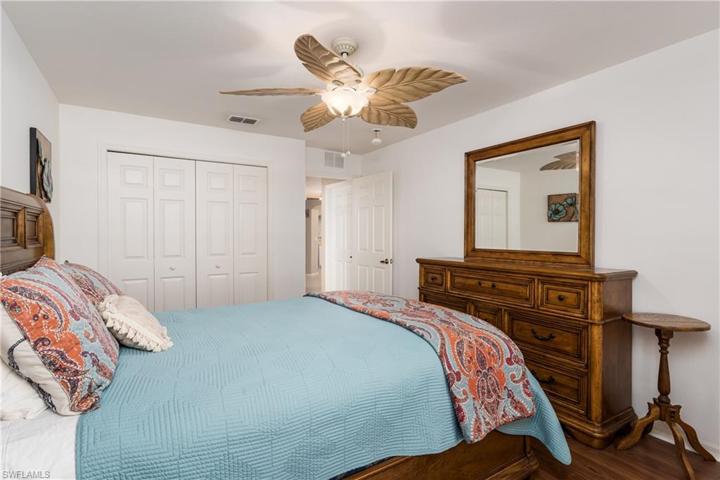 7711  Berkshire Pines  DR, Naples, FL 34104