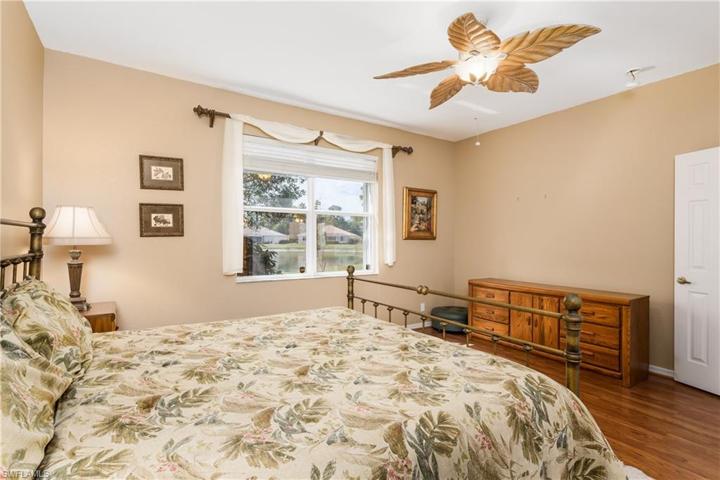 7711  Berkshire Pines  DR, Naples, FL 34104