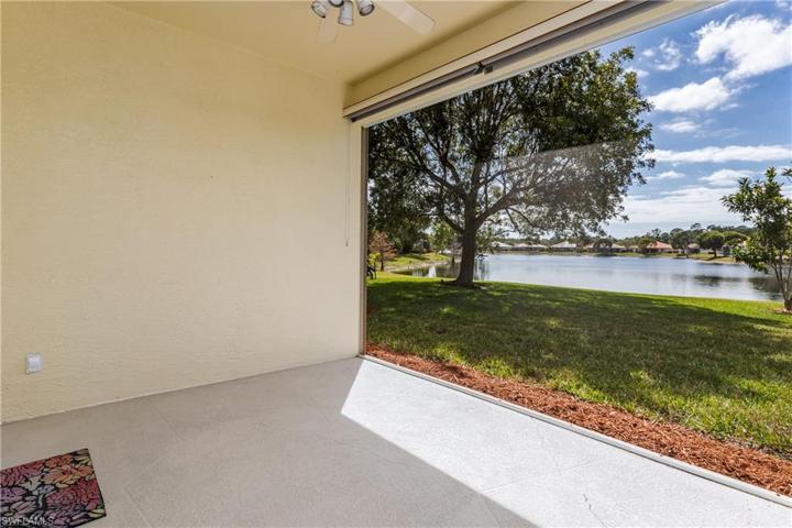 7711  Berkshire Pines  DR, Naples, FL 34104