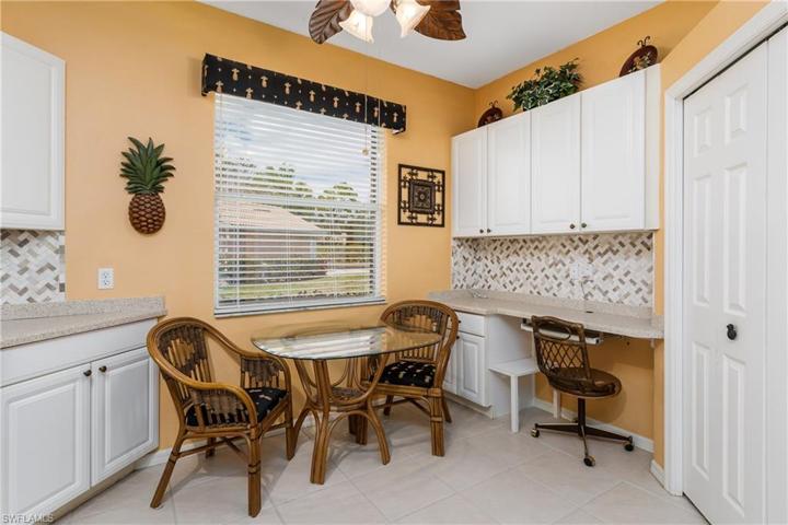 7711  Berkshire Pines  DR, Naples, FL 34104