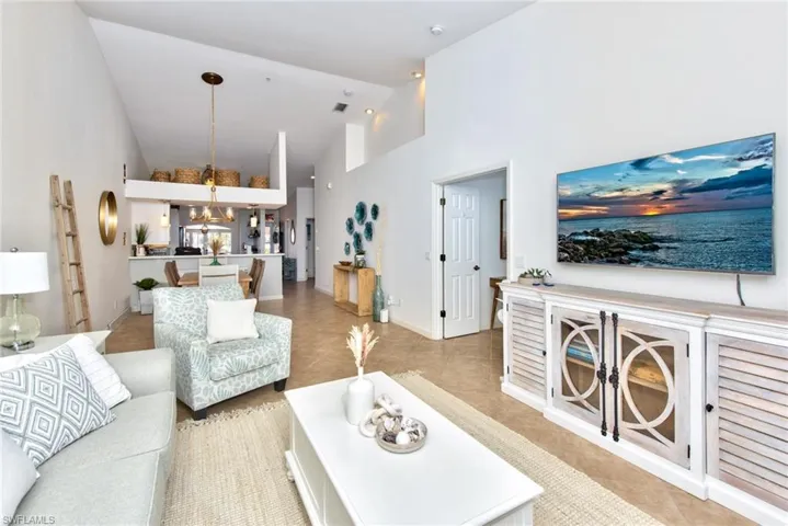 1941 Cascades Dr 5704, Naples, Florida 34112