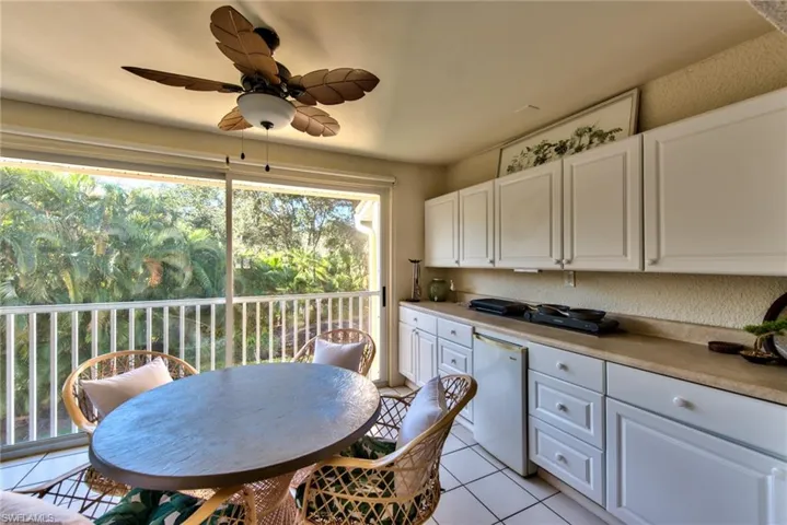 1941 Cascades Dr 5704, Naples, Florida 34112