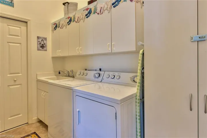 1941 Cascades Dr 5704, Naples, Florida 34112
