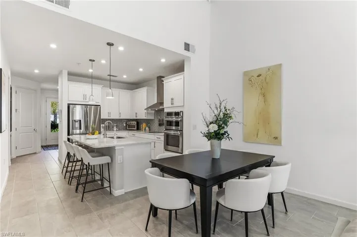 4704 Arboretum Cir 102, Naples, Florida 34112