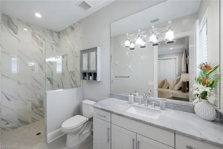 8931  Nevis  WAY, Naples, FL 34112
