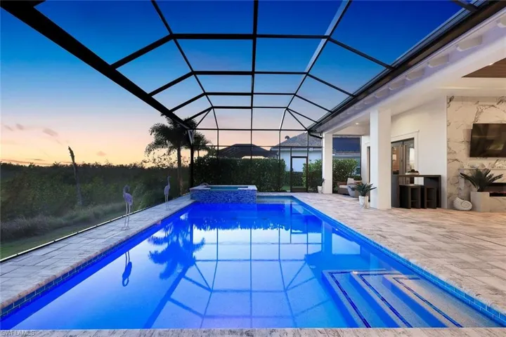 8931  Nevis  WAY, Naples, FL 34112