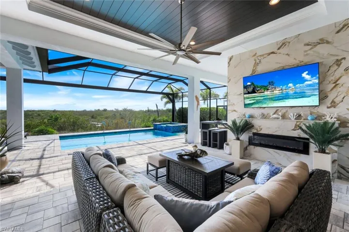 8931  Nevis  WAY, Naples, FL 34112
