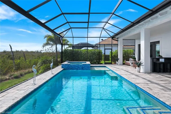 8931  Nevis  WAY, Naples, FL 34112