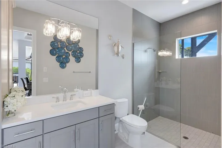 8931  Nevis  WAY, Naples, FL 34112