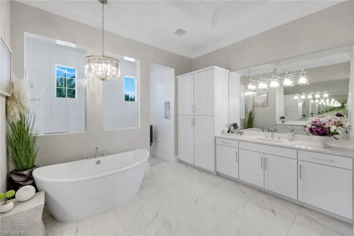 8931  Nevis  WAY, Naples, FL 34112