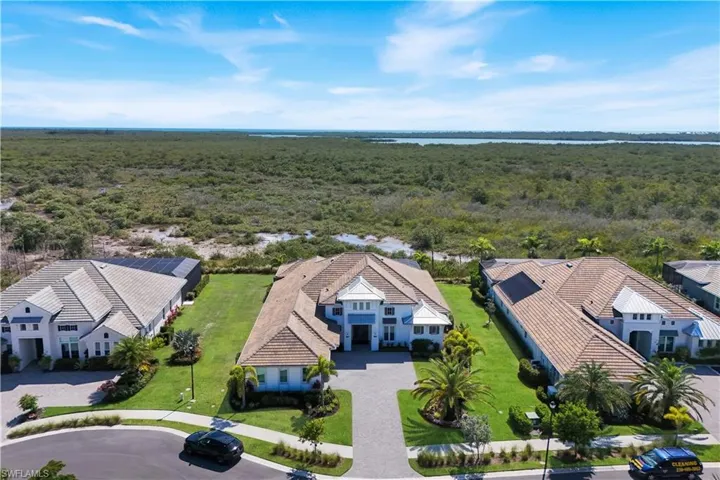 8931  Nevis  WAY, Naples, FL 34112