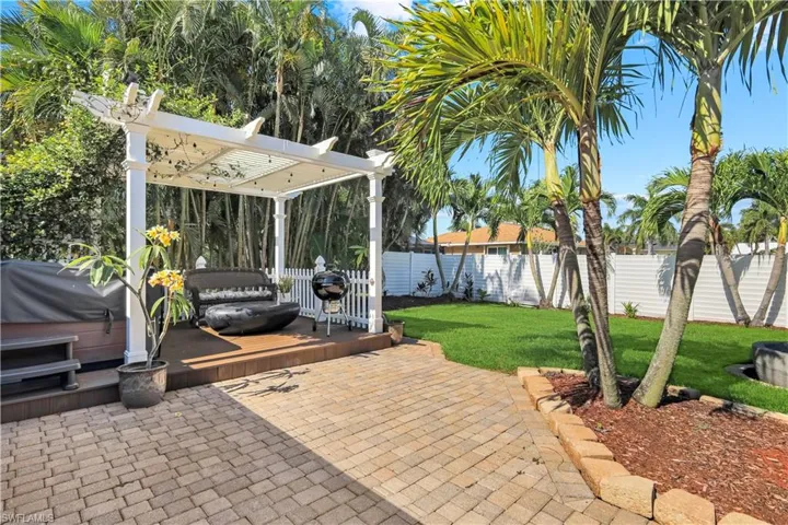 4312 SW 25th  PL, Cape Coral, FL 33914
