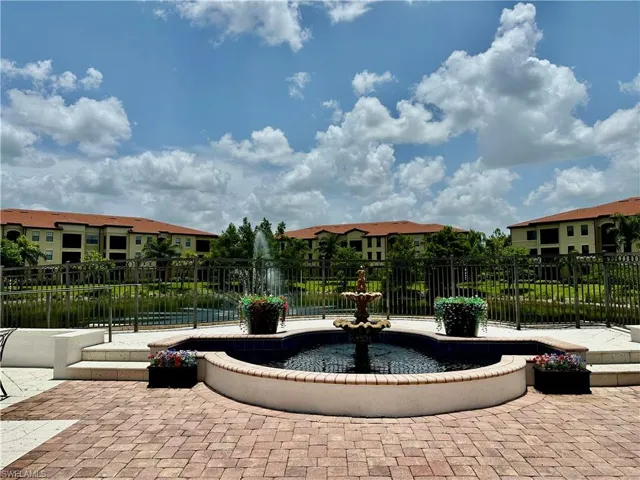 12935 Violino Ln 104, Naples, Florida 34105