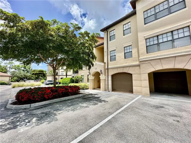 12935 Violino Ln 104, Naples, Florida 34105