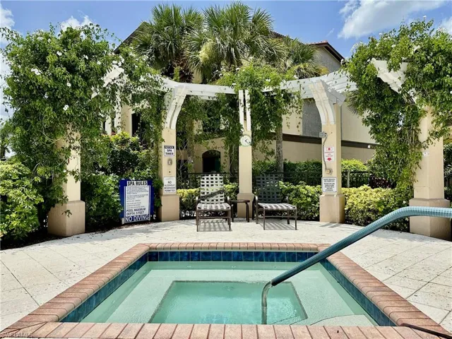 12935 Violino Ln 104, Naples, Florida 34105