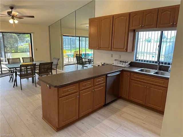 3402 Se 11th Ave, Cape Coral, Florida 33904