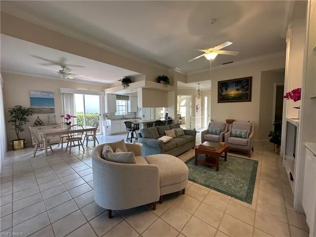 4345 Montalvo Ct, Naples, Florida 34109