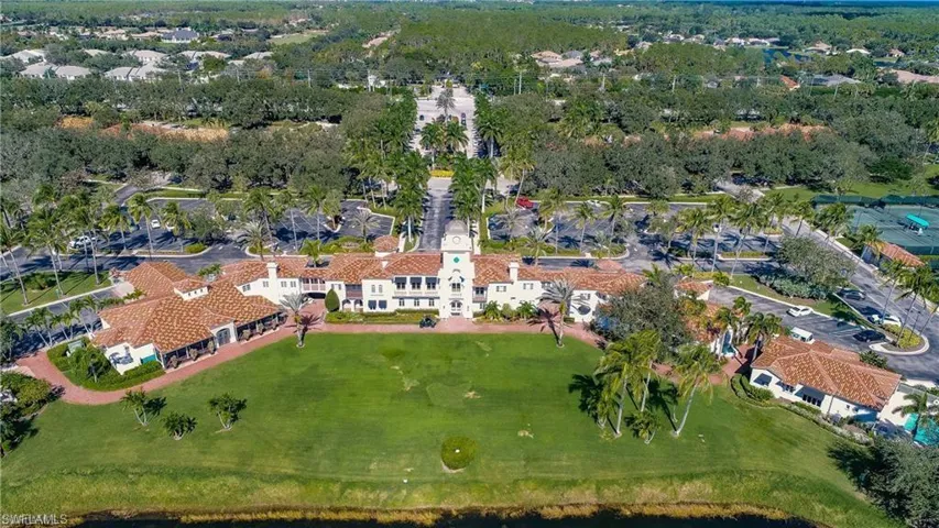 4345 Montalvo Ct, Naples, Florida 34109