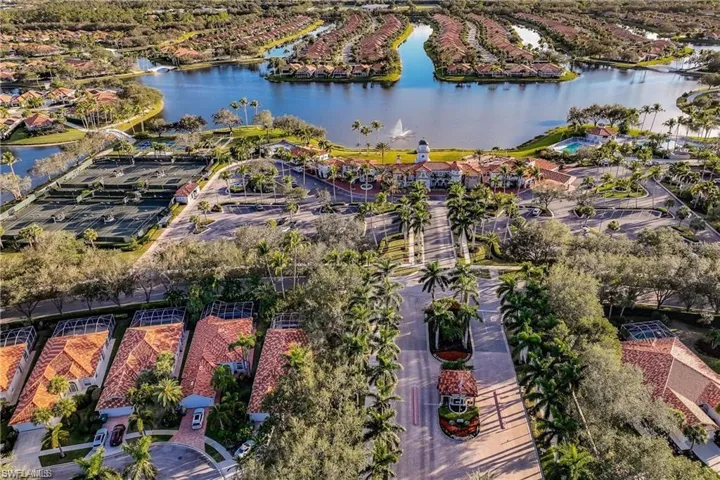 4345 Montalvo Ct, Naples, Florida 34109