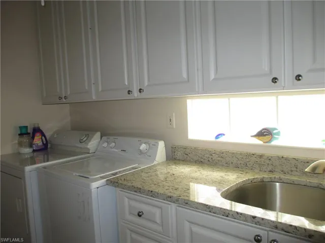 4345 Montalvo Ct, Naples, Florida 34109