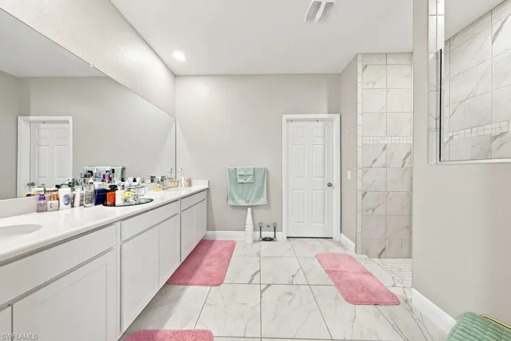 1029 Nw 34th Ave, Cape Coral, Florida 33993