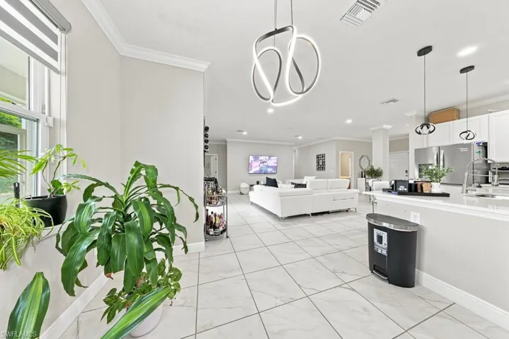1029 Nw 34th Ave, Cape Coral, Florida 33993