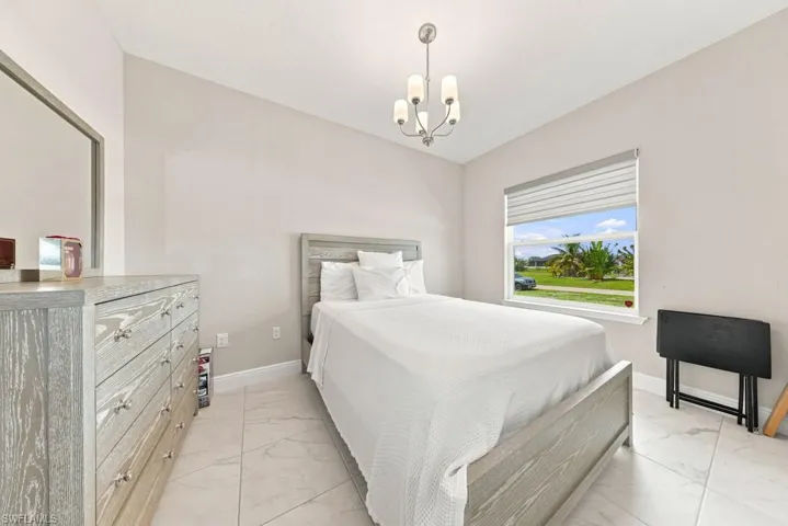 1029 Nw 34th Ave, Cape Coral, Florida 33993