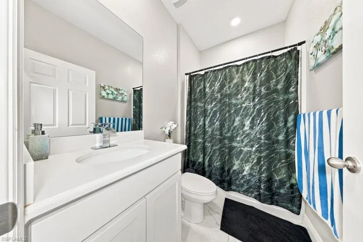 1029 Nw 34th Ave, Cape Coral, Florida 33993