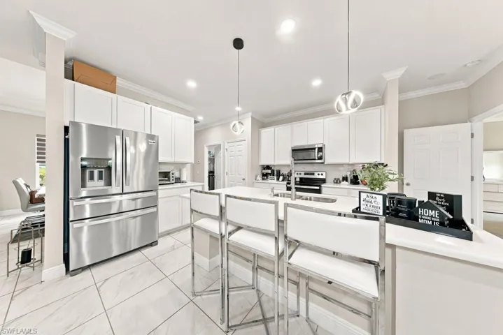 1029 Nw 34th Ave, Cape Coral, Florida 33993
