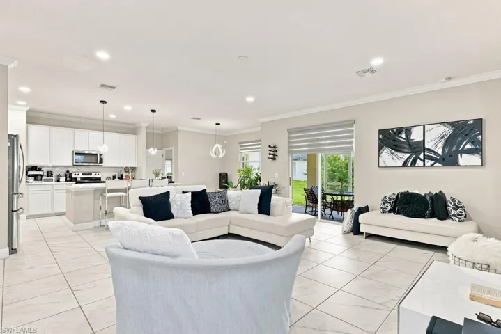 1029 Nw 34th Ave, Cape Coral, Florida 33993