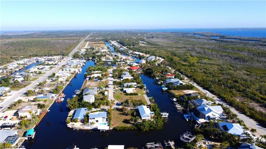 3210 Stabile RD, ST. JAMES CITY FL 33956