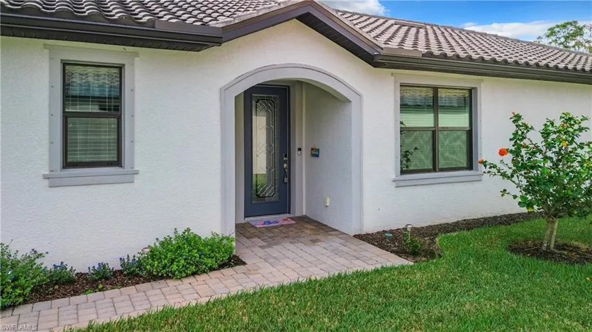 Side-entry