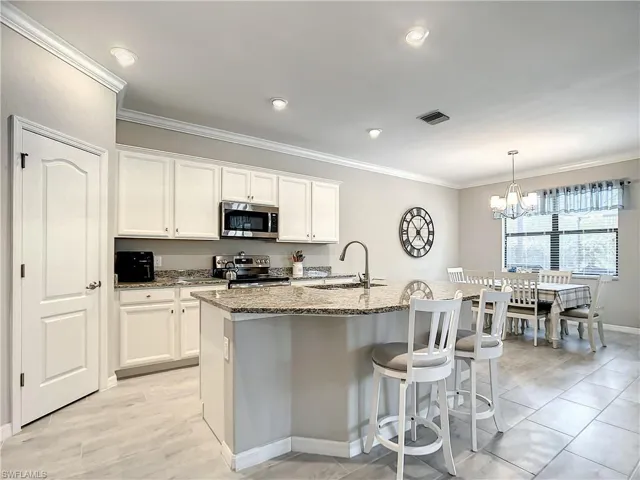 11530  Golden Oak  TER, Fort Myers, FL 33913