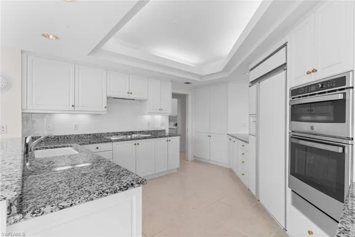 3971 Gulf Shore Blvd N 1004, Naples, Florida 34103